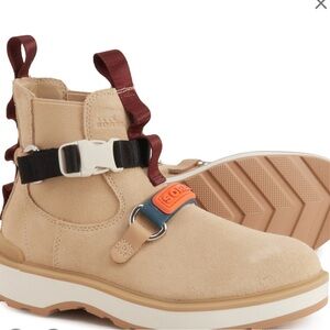 Sorel Tan Ankle Boots with Black Accents